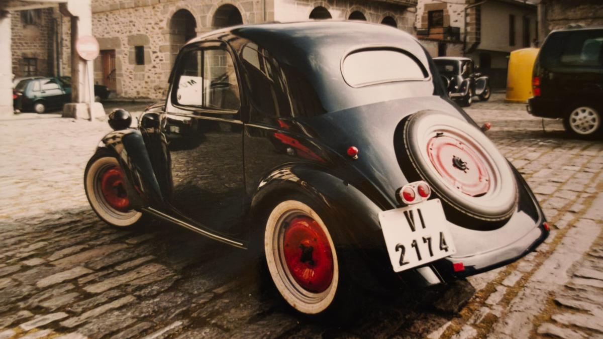 A la caza de la matrícula: de las primeras placas de coches de Gipuzkoa, Bizkaia y Álava a la exclusiva de Durango