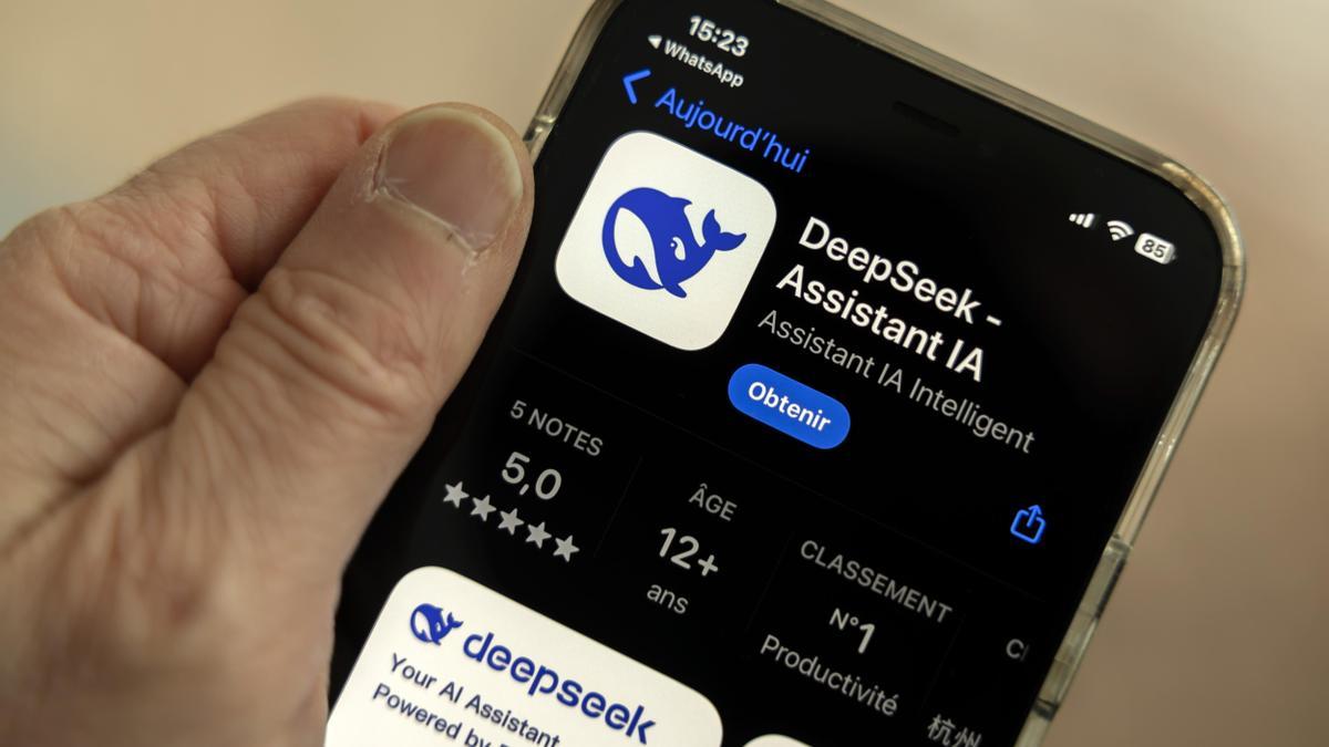 Italia bloquea la app de DeepSeek y el Congreso de EEUU la veta a sus trabajadores