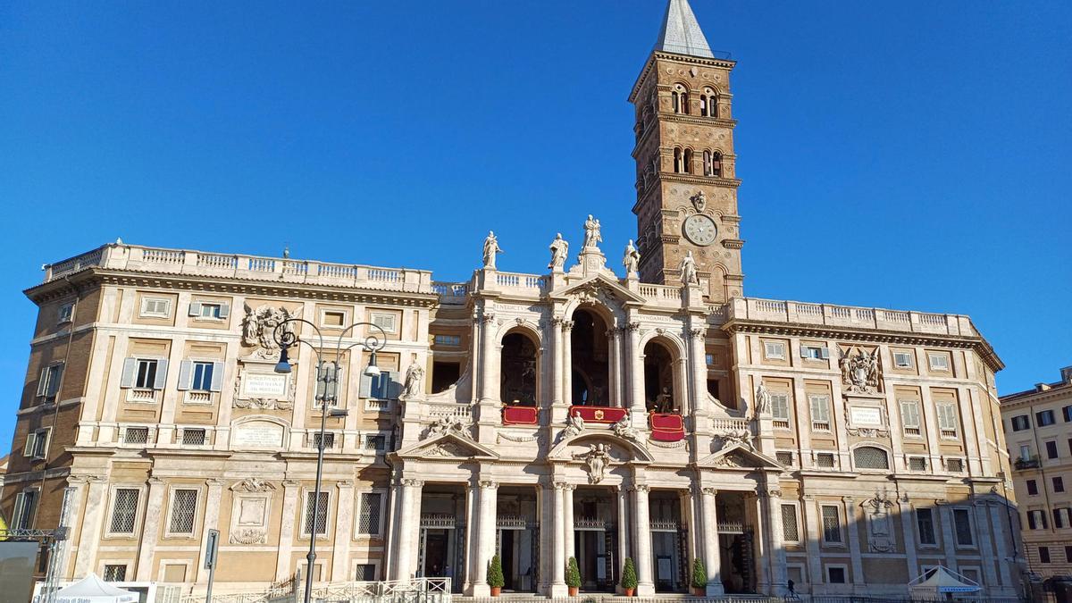 Santa María la Mayor, la basílica vinculada a la monarquía española en la que ha sido enterrado Francisco