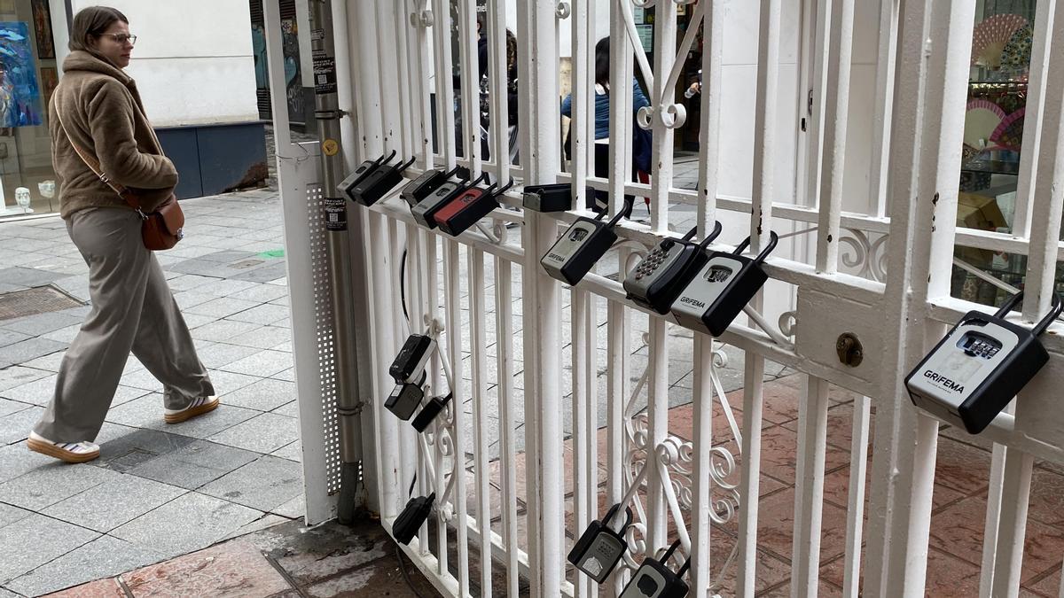Andalucía abre un nuevo frente con el Gobierno y lleva al juzgado el plan estatal para controlar los pisos turísticos